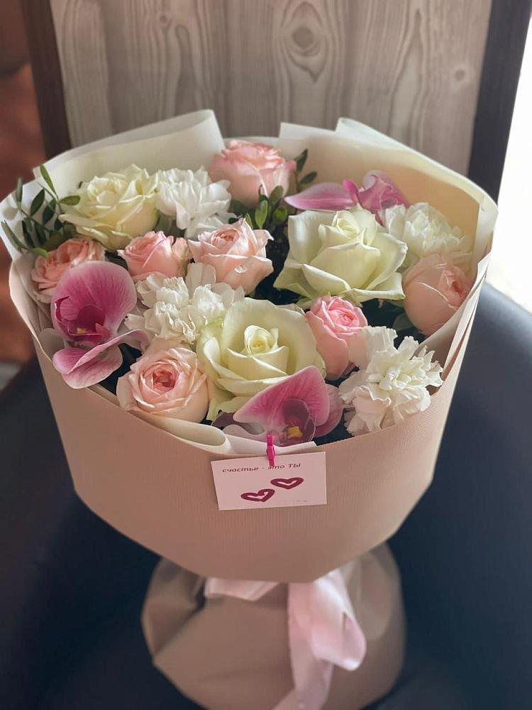 Букет цветов из: Орхидеи, Розы и Гвоздики в Старой Калитве