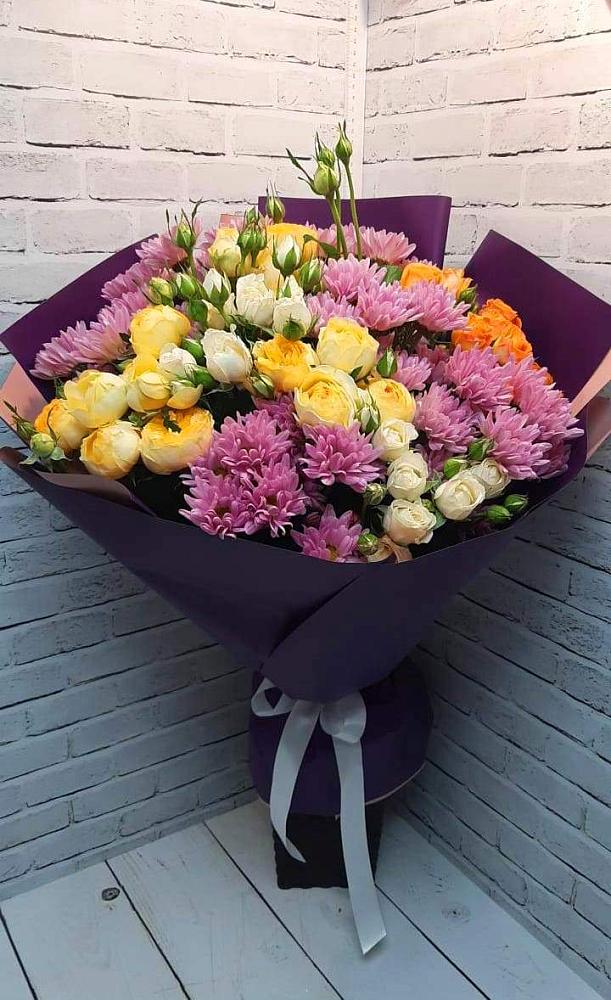 Букет цветов из: Хризантемы и Розы в Старой Калитве