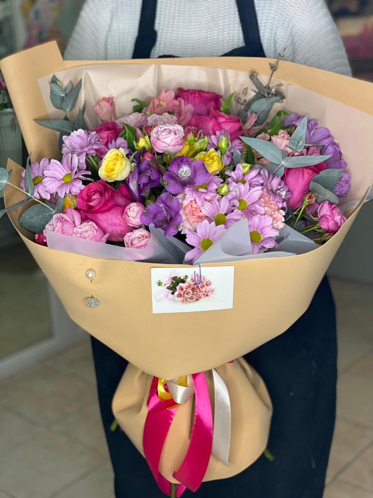 Букет цветов из: Хризантемы, Гвоздики и Альстромерии в Старой Калитве