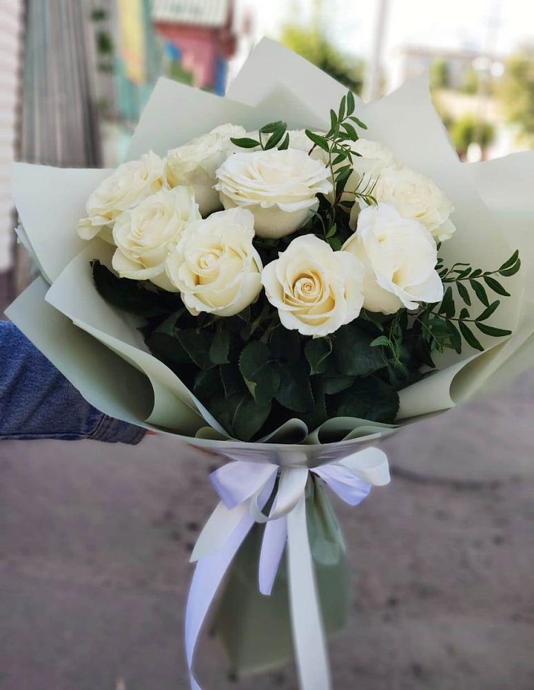 Букет Белые розы Проуд в Старой Калитве