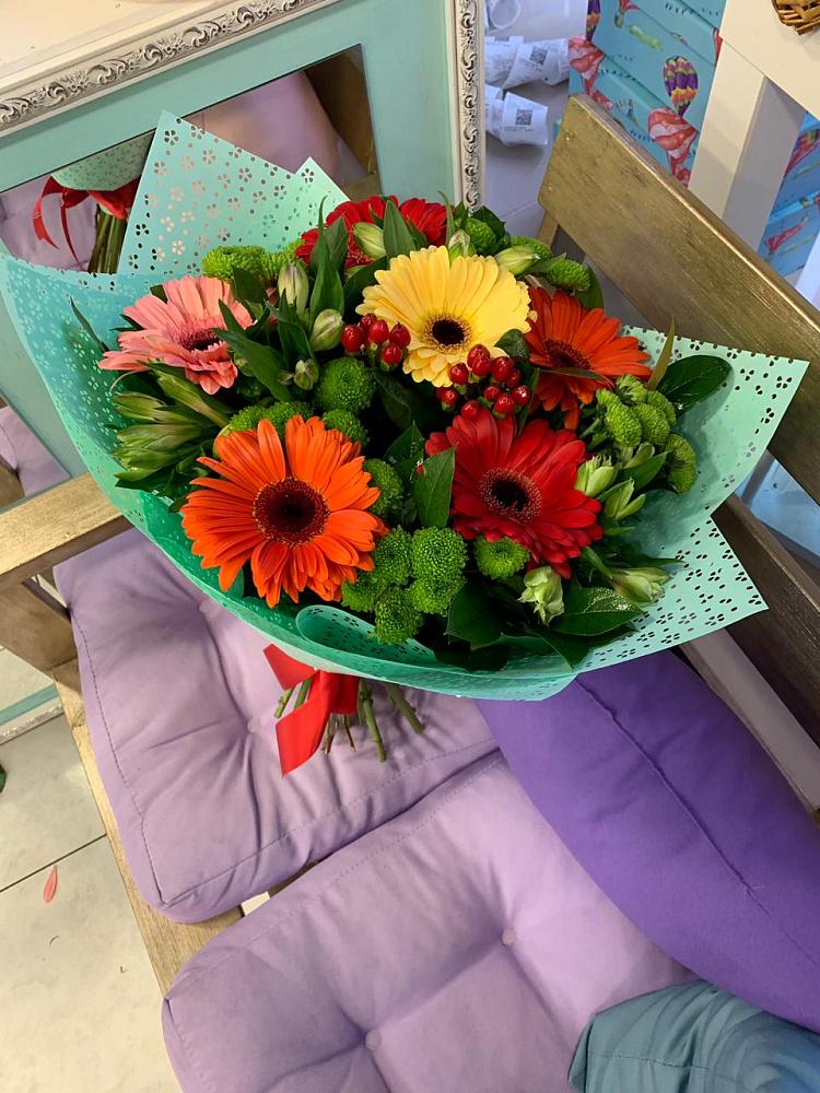 Букет цветов из: Герберы, Хризантемы и Альстромерии в Старой Калитве