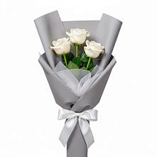 Букет 3 белые розы в Старой Калитве