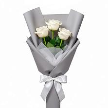 Букет 3 белые розы в Старой Калитве