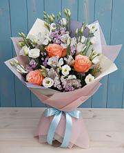 Букет цветов из:  Лизиантусы, Розы, Альстромерии и Гипсофила #REPLACE_PRED# Старой Калитве