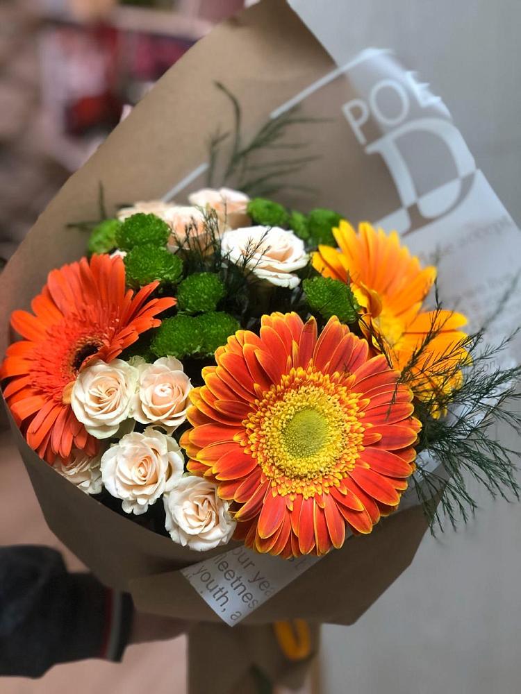 Букет цветов из: Герберы, Хризантемы и Розы в Старой Калитве
