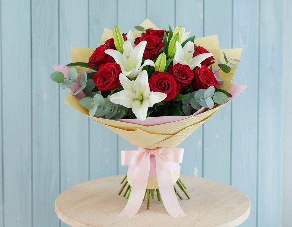 Букет цветов из: Лилии и Розы в Старой Калитве